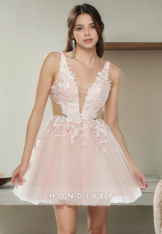 A-Line Low V-Neck Sleeveless Lace Applique Tulle Homecoming