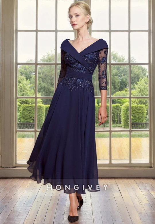 Classic V-Neck 3/4 Sleeves Lace Applique Mother-of-the-Bride Gown