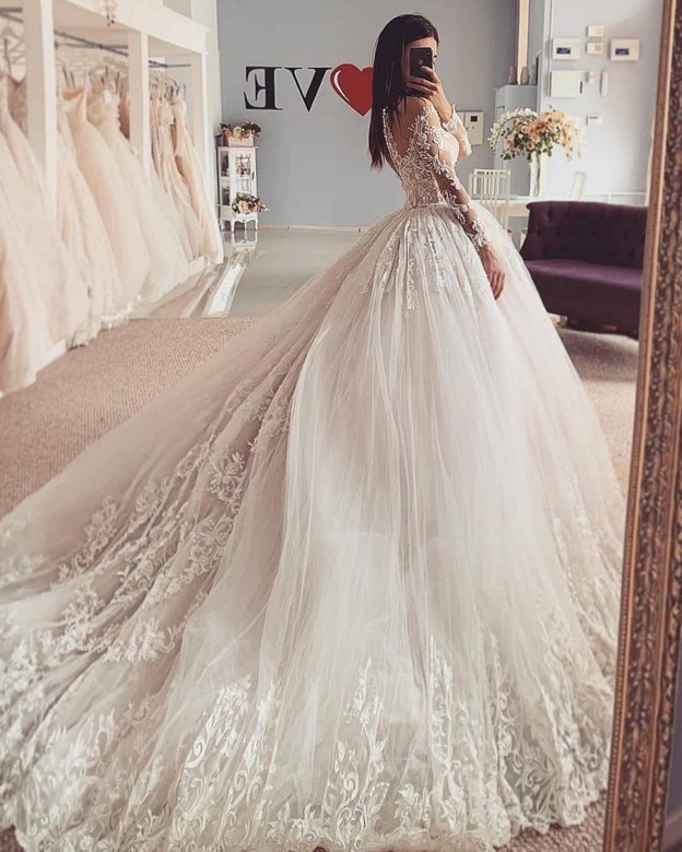 Amazing Long-Sleeved Ball Gown, Floral Lace Tulle Bridal Dress