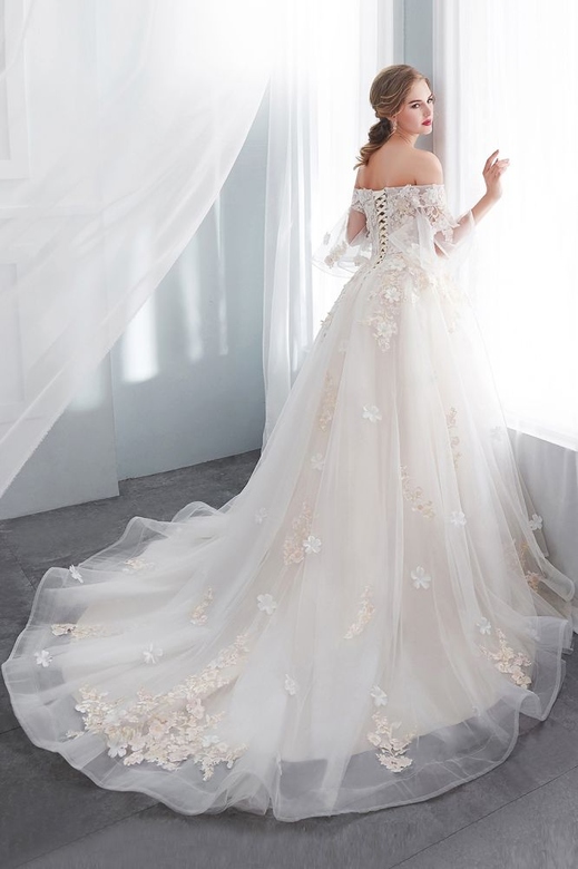 Ball Gown Off-Shoulder Floor Length Tulle Wedding Dress with Appliques