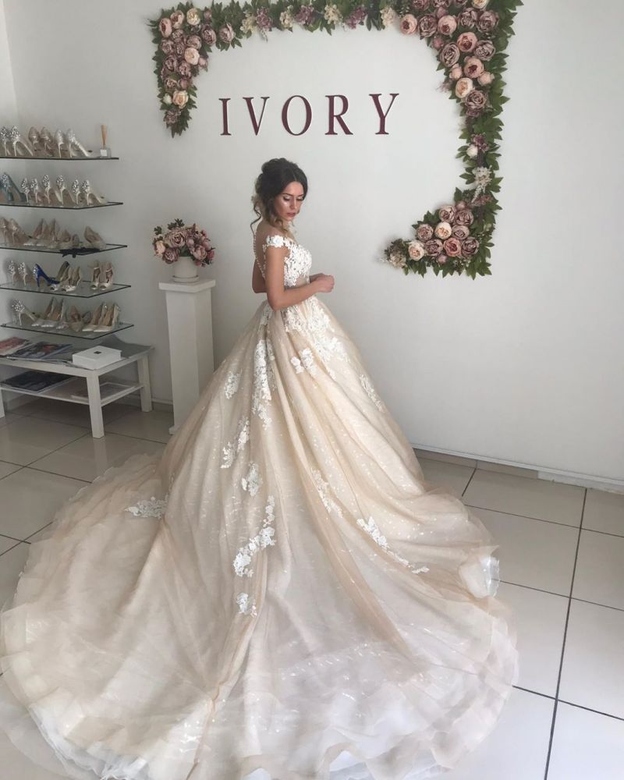 Ivory V-neck Off-Shoulder Princess Ball Gown