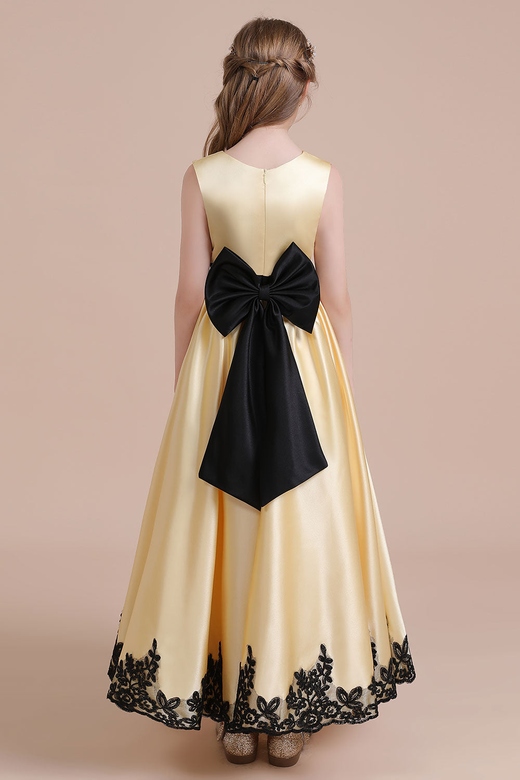 Chic Bow Applique Satin A-Line Flower Girl Dress