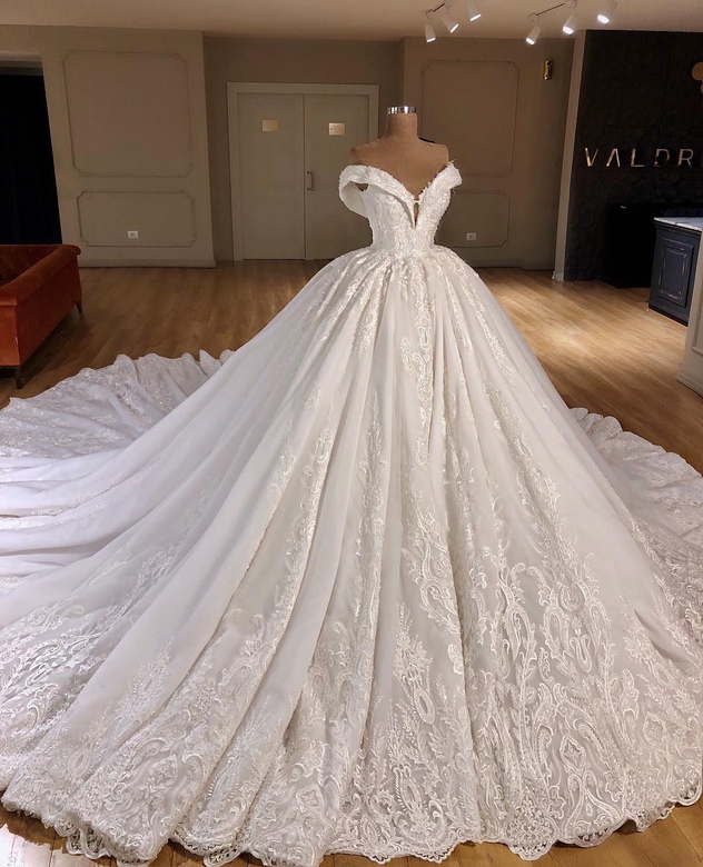 Gorgeous Off-the-Shoulder V-Neck Lace A-Line Wedding Dress On Sale