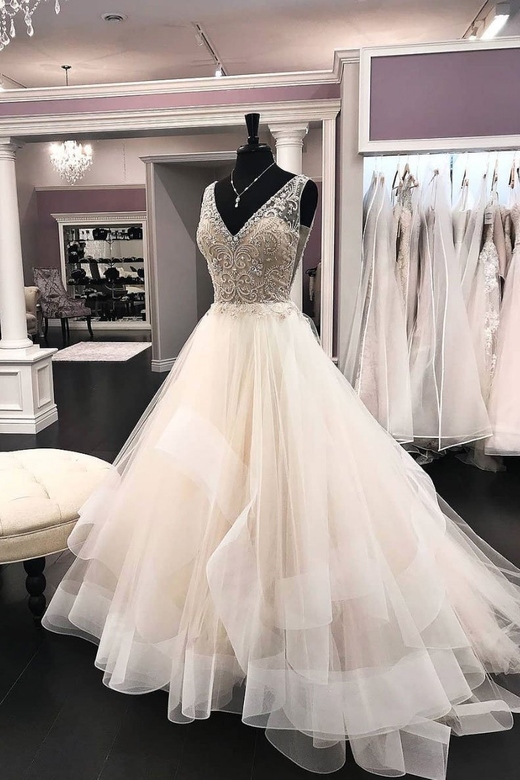 Chic Tulle V-Neck Sequins Sleeveless Rhinestones Bridal Wedding Gown Sale