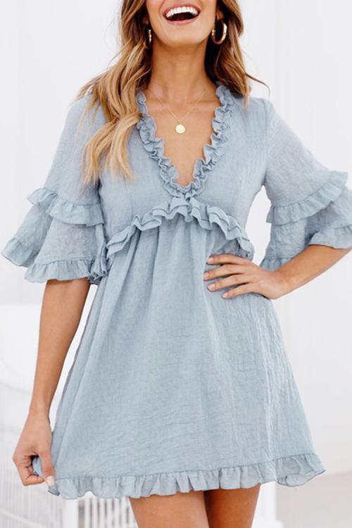 Ruffled Lace-Up V-Neck Dress for Feminine and Delicate Look