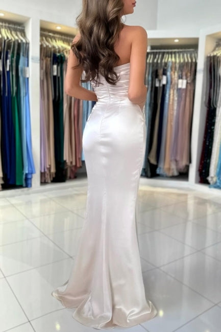 Chic Sweetheart Sleeveless Column Satin Prom with Front Slit