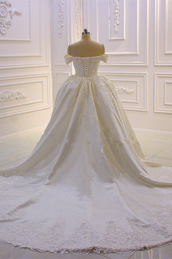 Elegant Off-the-Shoulder Tulle Sweetheart Wedding Dress