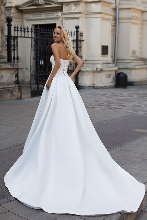 Simple Strapless White A-line Princess Wedding Gown