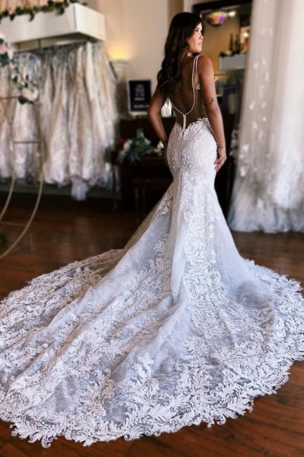 Enchanting Sleeveless Spaghetti Straps Mermaid Wedding Gown Hem