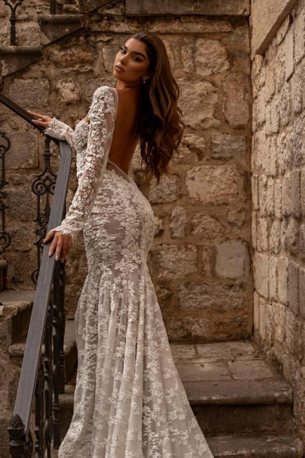 Elegant Sweetheart Long Sleeves Mermaid Lace Wedding Gown